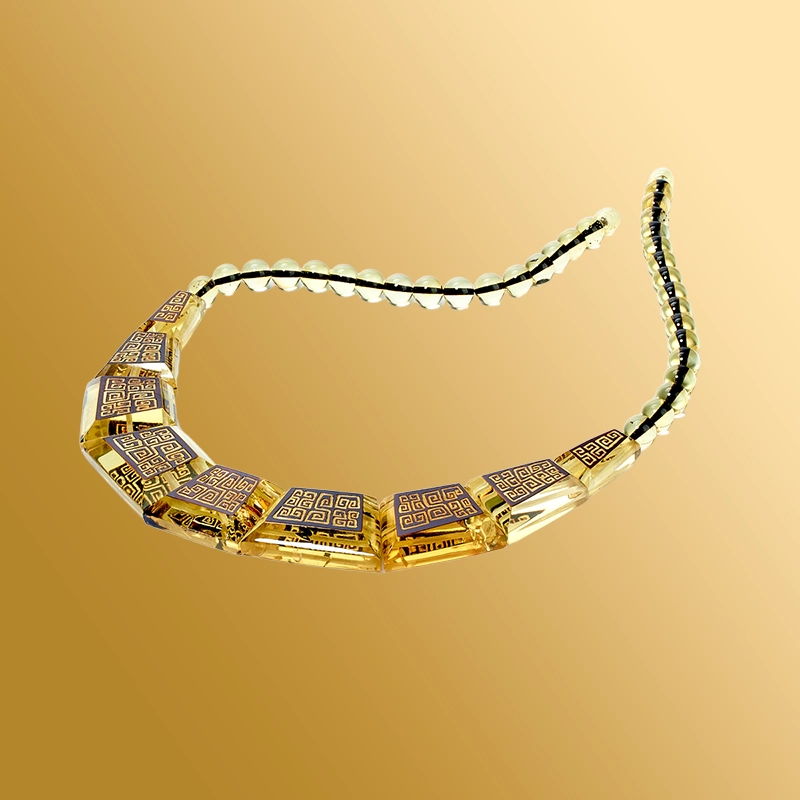 Колье янтарные